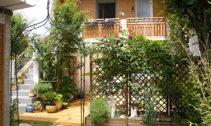 Lourdes Apartamento | Encantador apartamento de 2 estrellas en una zona tranquila.