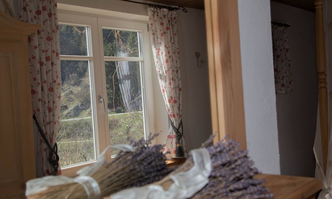 Muensingen Apartamento | Encantador apartamento: disfrute de la vista desde la terraza acristalada