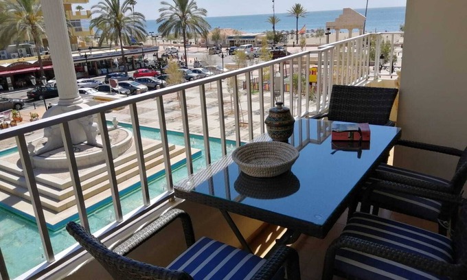 Fuengirola Apartamento | Charming apartment with sea views and UK, French, German TV channels
