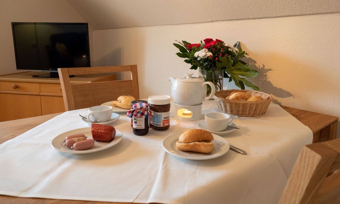 Spiekeroog Apartamento | Charming apartment for 2 persons in the house Seeschwalbe up de Dün at TRANPAD 9