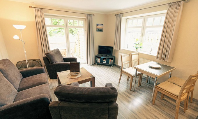 Spiekeroog Apartamento | Charming apartment for 4 people in Haus Seeschwalbe int Dörp am Noorderpad
