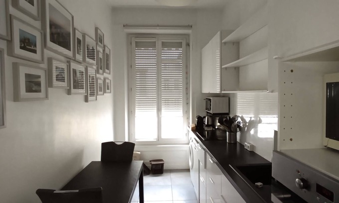 6th Arrondissement Apartamento | Charming Apartment for 4 near Massena and Part-Dieu