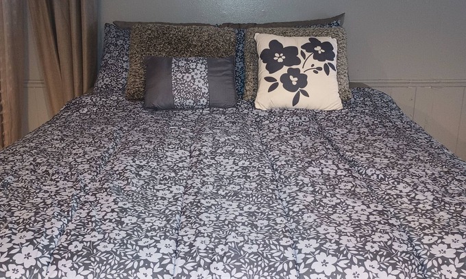 Queens Casa | Charming apartment in a cape house in a beautiful quiet area close to everything