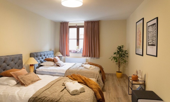Loebau Apartamento | Charming apartment in the old town "Arkadenhof"