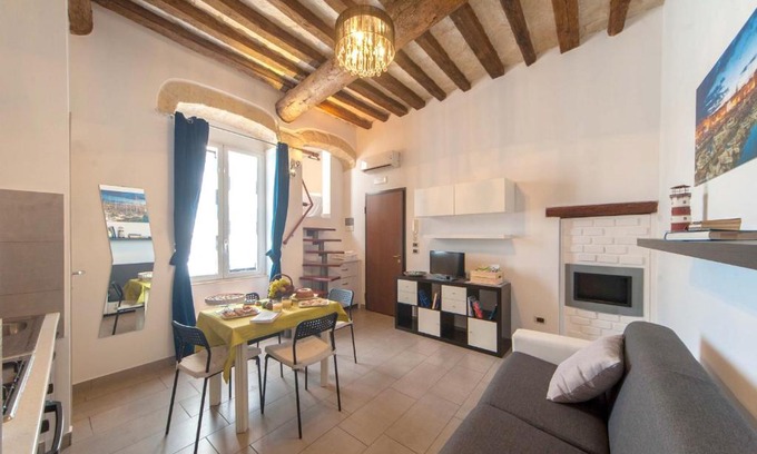 Trani Apartamento | Charming Apartment in Trani with City View and Parking.