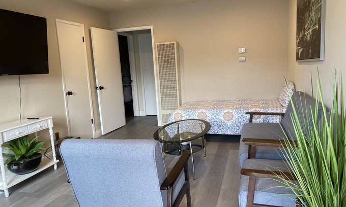 Rose Garden Apartamento | Charming Apartment in the heart of Silicon Valley unit 3