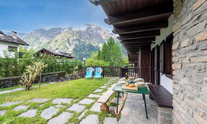 Verrand Apartamento | Charming Apartment with Garden in Courmay, Courmayeur, Italy