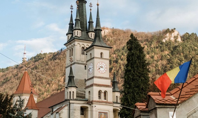 Brasov Apartamento | Charming apartment located in Union Square in Schei, Downtown Brasov Romania