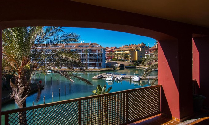 Sotogrande Apartamento | Charming apartment / Precioso apartamento en la Marina del Puerto de Sotogrande.