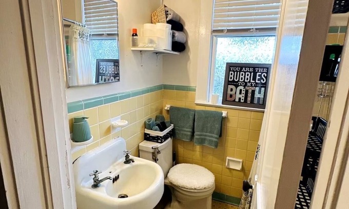 University Heights Apartamento | Charming apartment in awesome Gainesville with AC