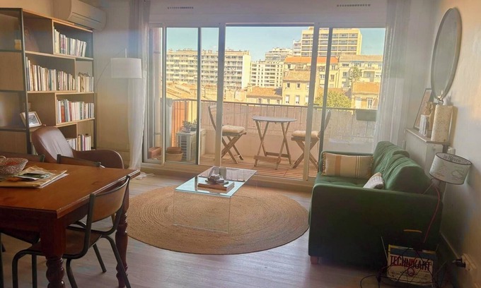 Saint-Lambert Apartamento | Charming apartment with balcony St Victor