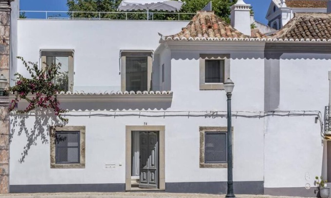 Tavira Casa | Charming architect-designed house in the heart of Tavira