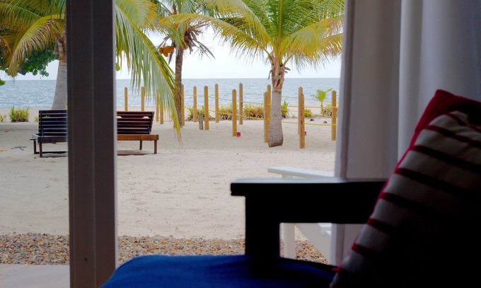 Placencia Apartamento | Apartamento junto al mar tranquilo en gran playa privada- 9% de impuesto de hotel incluido!