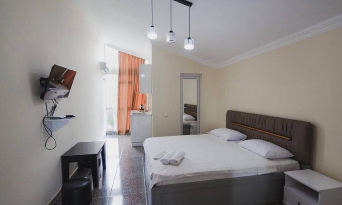 Khelvachauri Cama Y Desayuno | Charming bed & breakfast in fabulous Batumi with WiFi, AC