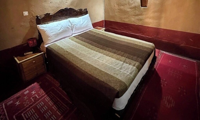 Amezrou Cama Y Desayuno | Charming bed & breakfast in tranquil Zagora with WiFi, AC