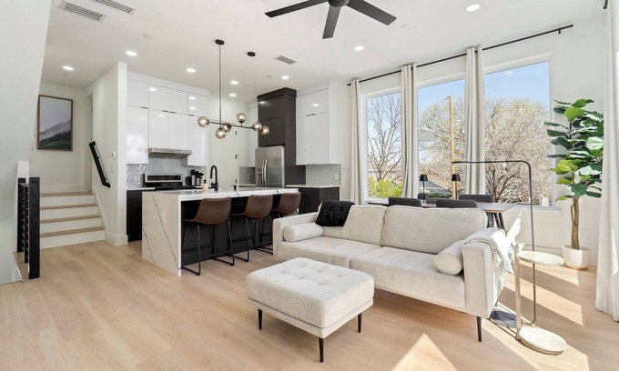 Old East Dallas Casa | Charming Brand New 2-Bedroom Townhome with Rooftop, Garage, Yard, AC, WiFi