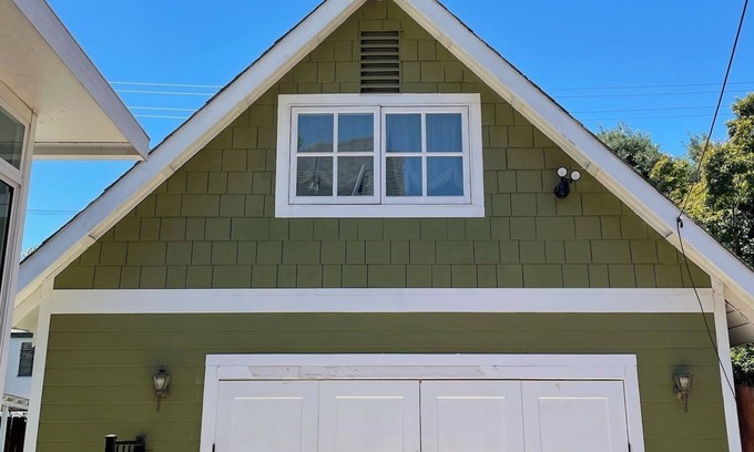 Modesto Casa | Charming Bungalow on Magnolia Avenue