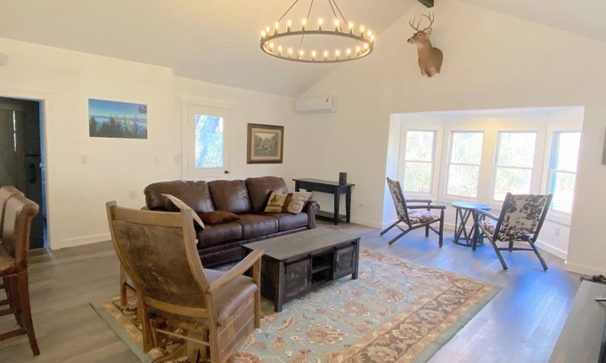 Sapphire Cabaña | Charming Carolina Cottage Nestled in Blue Ridge Mtns Sapphire, Toxaway, Cashiers