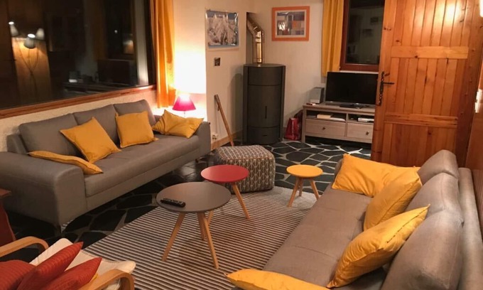 Allos Chalet De Esquí | Chalet con encanto cerca de las pistas