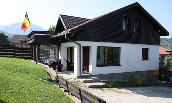 Bran Chalet De Esquí | Chalet con encanto, barrio residencial, en Bran, ciudad del castillo de Drácula