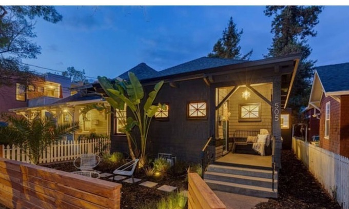 Petaluma Casa | charming + chic craftsman in Downtown Petaluma