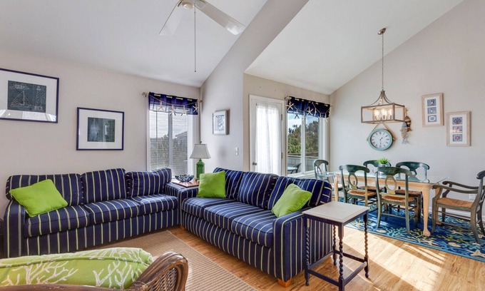 Ocean Sands Casa | Charming Corolla Townhome w/ Pool & Tennis