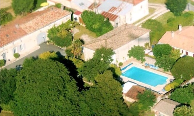 Chadenac Casa | Encantadora casa francesa acogedora, con hermoso parque y piscina