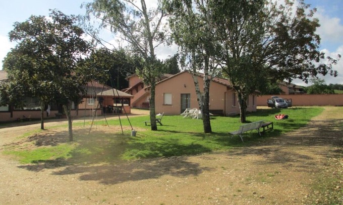 Montpon-Menesterol Casa | Encantadora casa de campo para 6 personas en un entorno verde