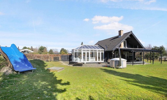 Hundested Casa | Charming Cottage Close To The Beach