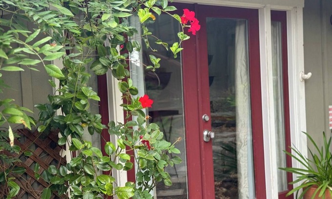 Fetters Hot Springs-Agua Caliente Cabaña | Charming cottage in beautiful Sonoma with HVAC and deck