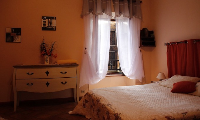 Compeyre Casa | Charming cottage in Compeyre, medieval town, near Millau viaduct and Gorges du Tarn