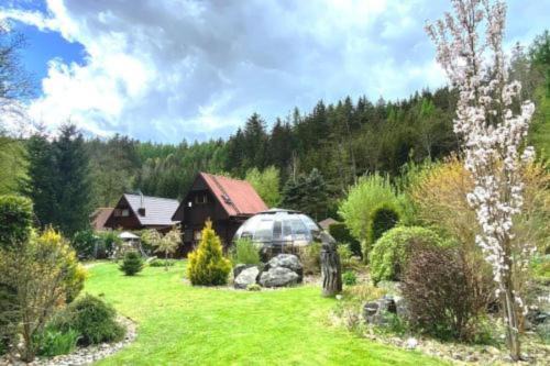 Male Kysice Casa | Charming cottage KLARA with Sauna, Nature&Privacy near Prague
