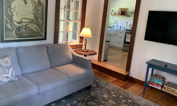 Berwyn Cabaña | Charming Cottage Near Devon Horse Show
