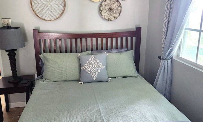 Waterfront Apartamento | Cottage con Encanto Cerca de Road Town