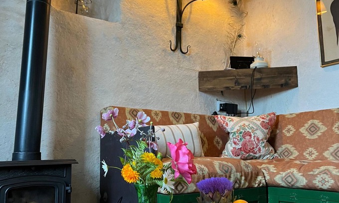 Slane Cabaña | Charming cottage on the River Boyne,Fishing ,Kayaking,World Heritage sites