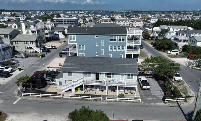 Fenwick Island Cabaña | Charming cottage in Fenwick Island - One house off the Ocean Front.