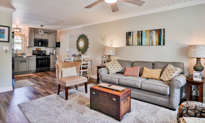 Fruit Cove Cabaña | Charming cottage with shared pool, sauna, patio, grill & loft - dog-friendly
