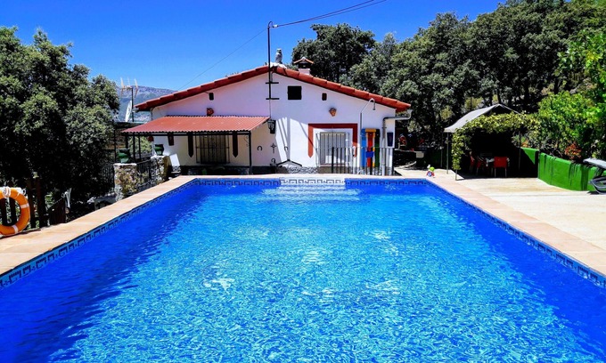 Alpandeire Casa | Encantadora y acojedora casa de campo con piscina privada. Vistas a las montañas