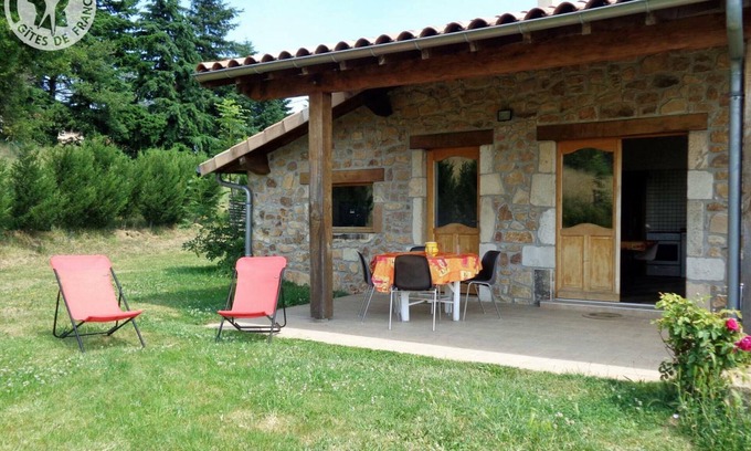 Chuyer Cabaña | Acogedora casa rural con terraza, jardín amplio y actividades al aire libre