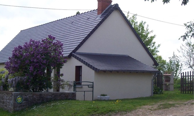 Hyds Cabaña | Fermette avec terrasse et jardin clos, proche station thermale, animaux acceptés