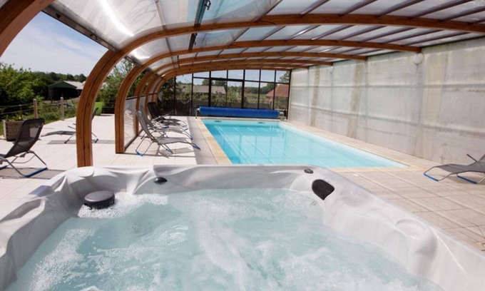 Savigny Cabaña | Casa rural con piscina cubierta, spa y experiencia en granja en Normandía