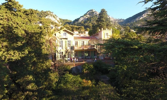 Toulon Casa | Charming country house on the Faron
