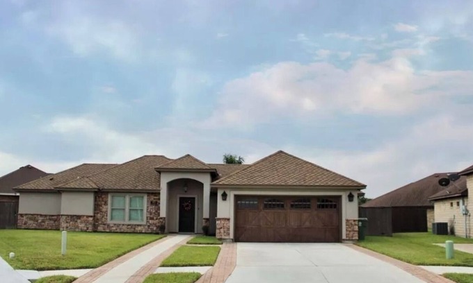Olmito Casa | Charming & Cozy 4-bedroom Home