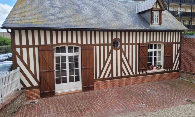 Deauville City Centre Casa | Charming detached house located 5 minutes from Place Morny - the beach