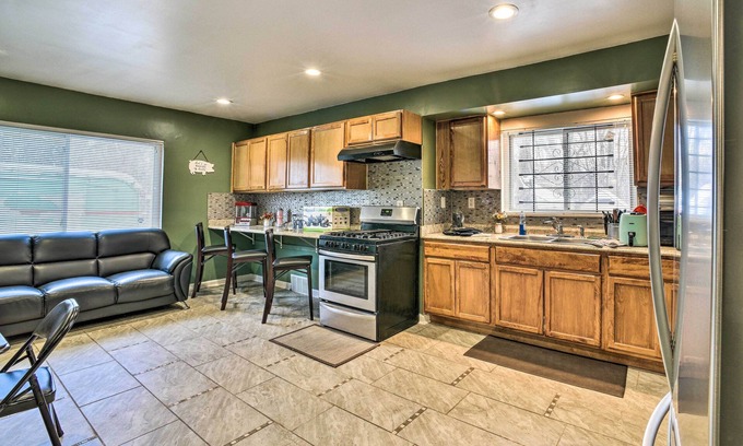 Detroit Casa | Charming Detroit Escape - 14 Mi to Downtown!