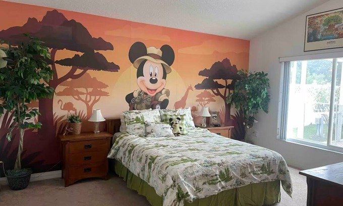 Cumbrian Lakes Casa | Charming Disney 4-bedroom home w/ private pool, WiFi, AC in quiet neighborhood