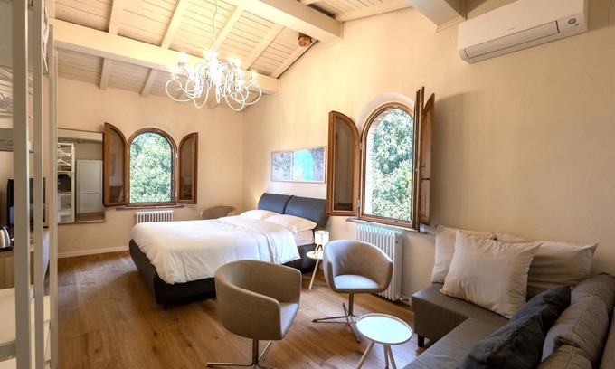 Ponte di Gabbiano Cabaña | Charming double bedroom in cottage in enchanting Monteaperti with WiFi, AC