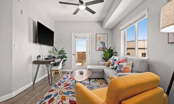 Central City Apartamento | Charming Downtown Getaway