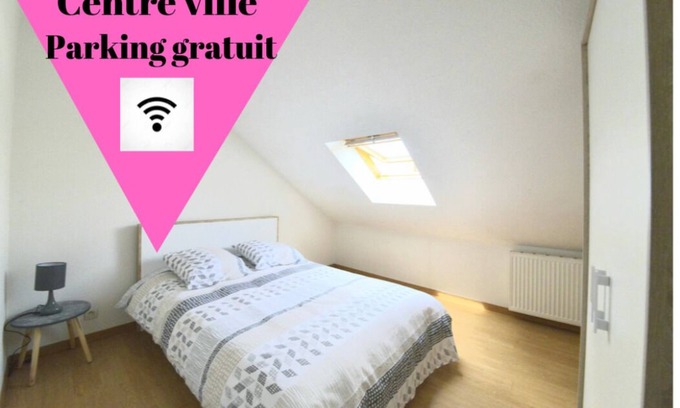 Montlucon Apartamento | Charming Duplex 2 Cosy Downtown