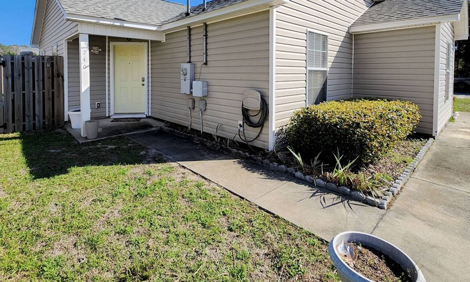Port St. Joe Casa | Charming duplex, dog-friendly, with central AC, enclosed yard, & washer/dryer